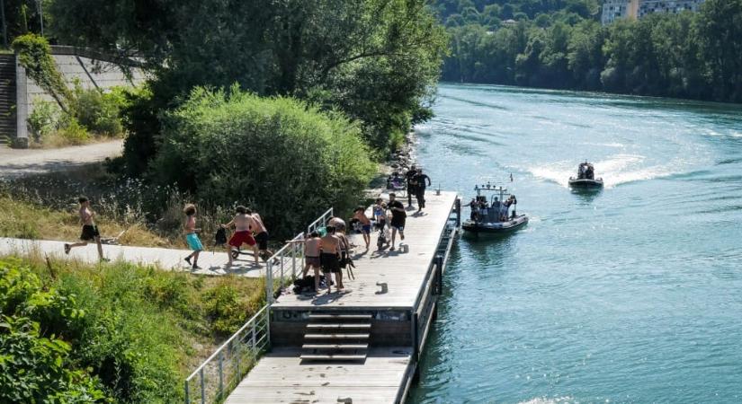 A folyóba mártózva hűsítette volna le magát, megfulladt a fiatal francia focista