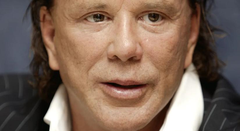 Sokkoló fotók: Mickey Rourke ennyire lecsúszott? Fogatlanul jelent meg