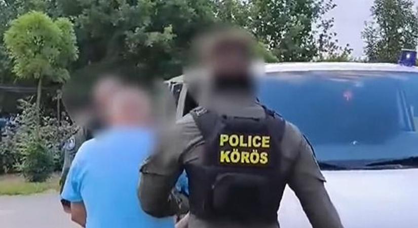 Videón a hajnali kommandós rajtaütés, 16 embert fogtak el a drograzziában