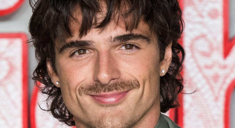 Jacob Elordi már viseli a nyár egyik legmenőbb napszemüvegét
