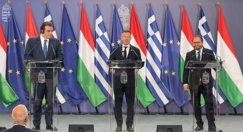 Magyar Péter elárulta, mire van szükség az euró 2030-as bevezetéséhez