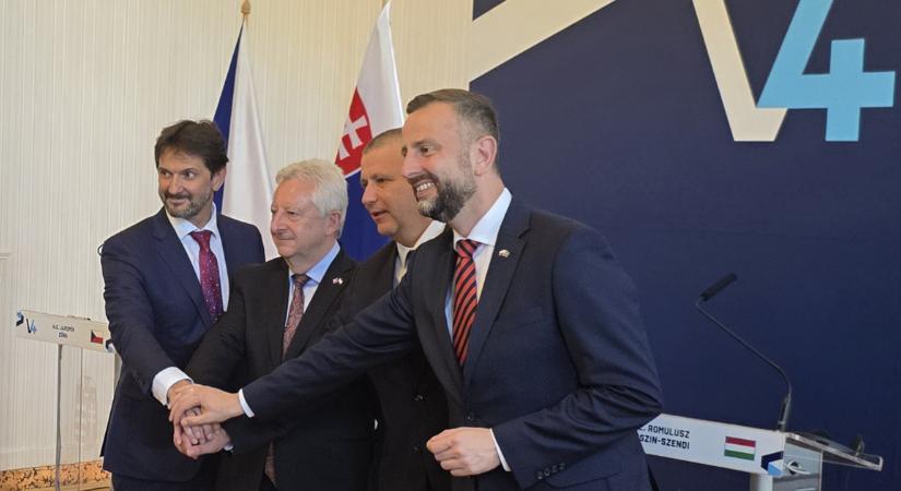 Drónok, migránsok és maffiák ellen is közösen védekeznének a V4 országok