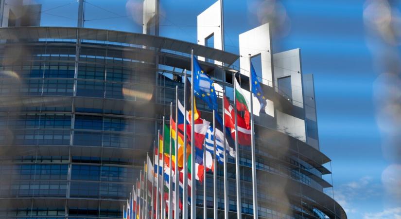 Az EP-képviselők Ursula von der Leyenhez fordultak a szerbiai tüntetők elleni fellépés miatt