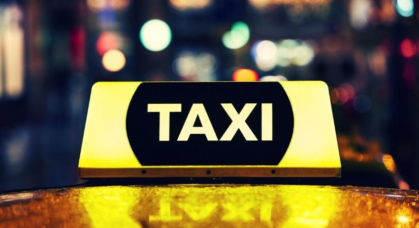 Új taxiárak jönnek Budapesten – így változnak az árak