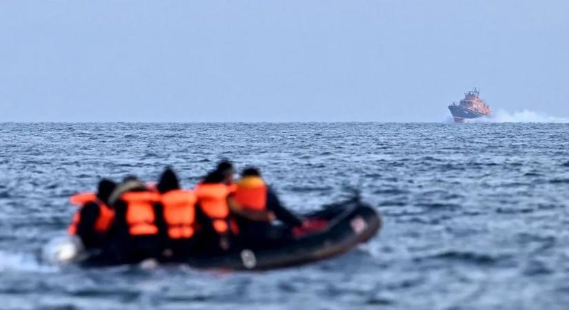 Több mint 50 ezer illegális migráns és külföldi bűnöző tűnt el a brit hatóságok látóköréből