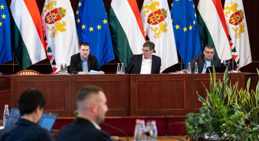 Átment a közgyűlésen a taxirendelet módosítása, van költségvetése a fővárosnak, gyűlöletkeltő reklámok viszont nem lehetnek többet