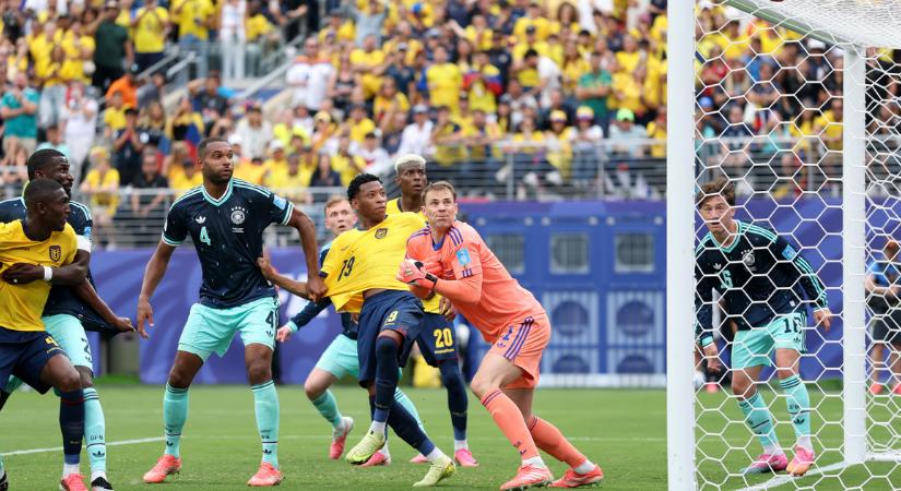 Manuel Neuer kapitálisnak tűnő hibájával lett oda Németország veretlensége
