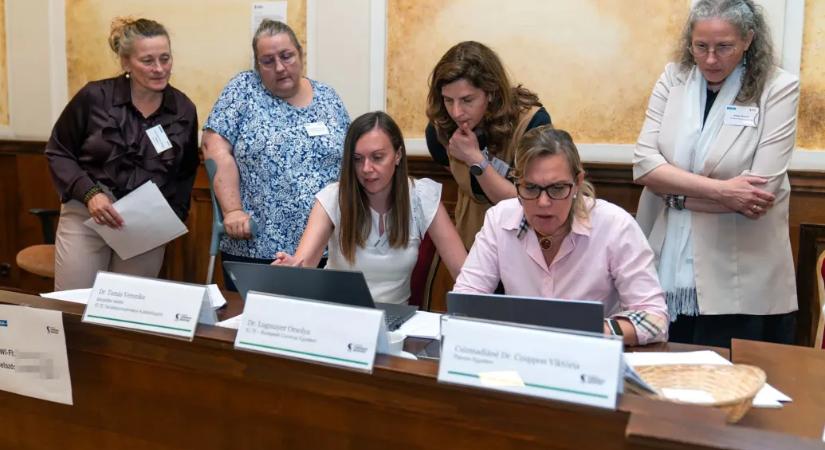 Az elmúlt évek változásait a kutatóknál már csak a kutatástámogatók szenvedték meg jobban