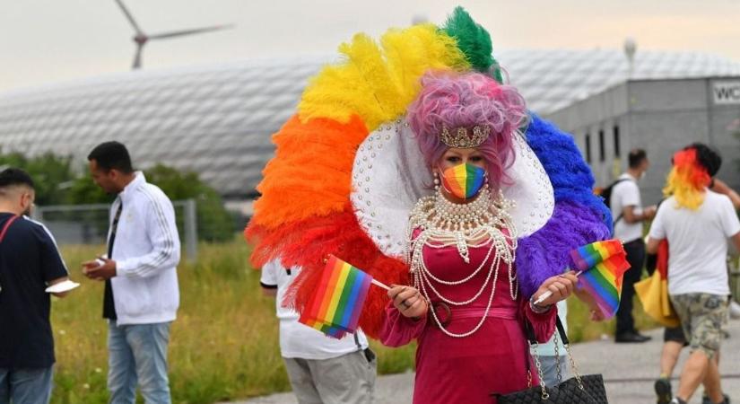 Az amerikaiak az Egyiptom–Irán mérkőzéssel ünnepelnék a Pride-ot: a két csapat felháborodott