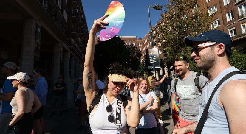 A hőség ellenére sem fújják le a budapesti Pride-ot