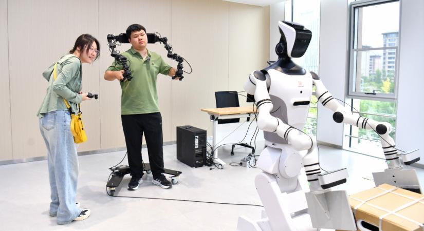 Szászi István: 5-10 éven belül már együtt fogunk dolgozni a robotokkal, rájuk bízva a monoton vagy nehéz munkát