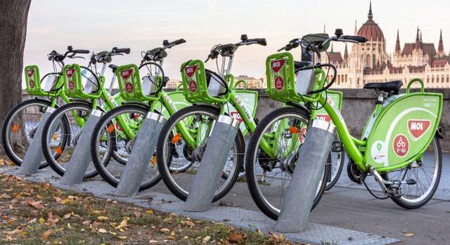 Ingyenes közlekedési lehetőséget kínál a BKK: ezek a feltételek