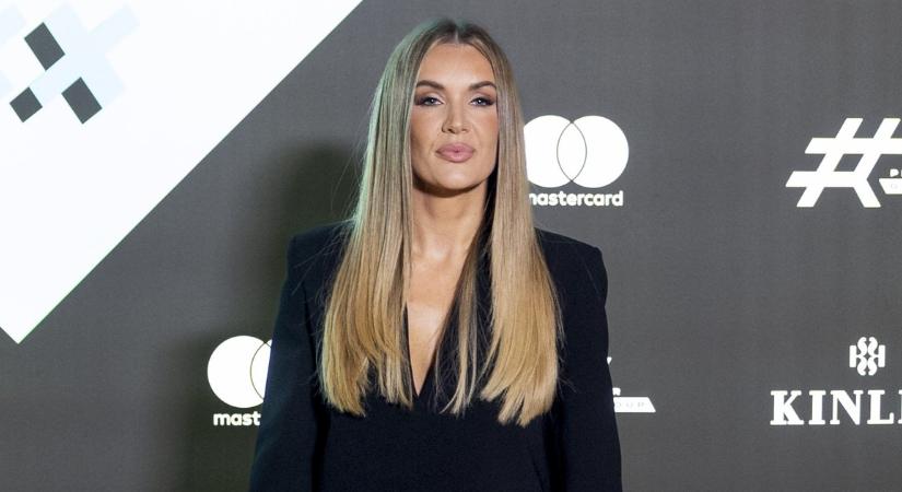 Tévesek a pletykák? Nem akárkivel utazott külföldre Hódi Pamela