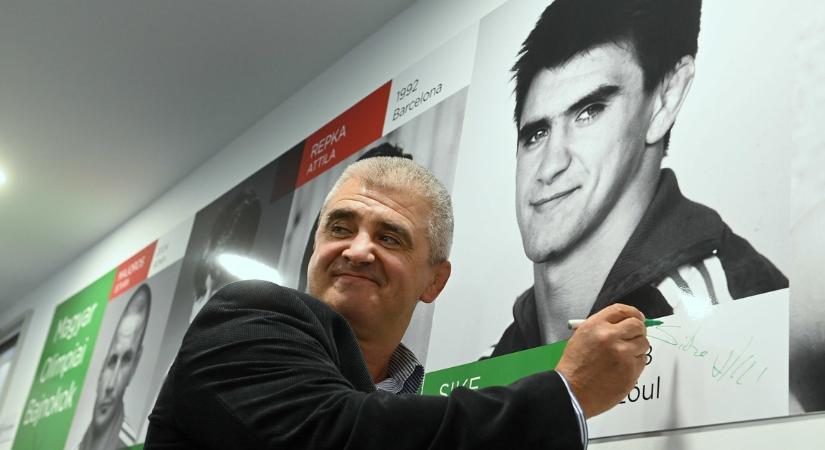 A fiúunokája érkezése tartja lázban az olimpiai bajnok birkózólegendát, Sike Andrást