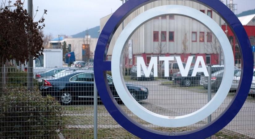 Ma megszűnik a közmédia vezetőinek megbízatása