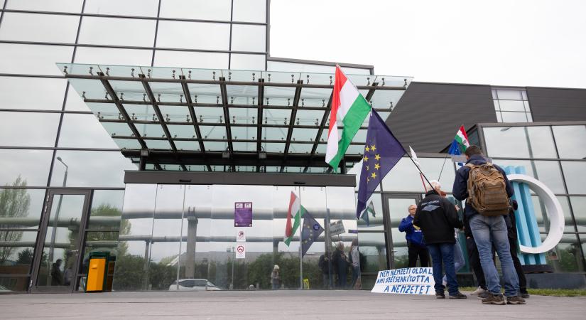 Megszűnt a közmédia vezetőinek megbízatása, Tarr Zoltán bejelentette, mikor nevezik ki az ideiglenes vezetést