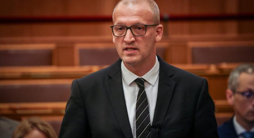 Tarr Zoltán: A vezérigazgató-helyettesek irányítják a közmédiát, amíg az ideiglenes vezetőt ki nem nevezik
