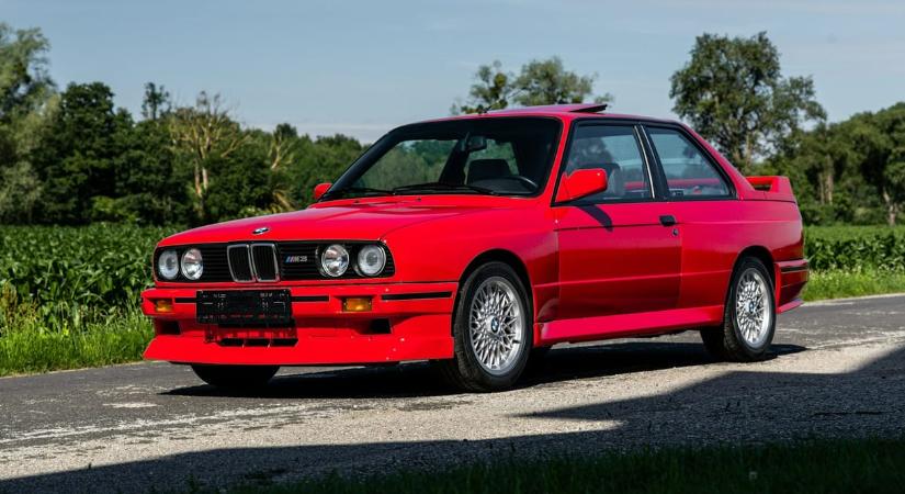 38 éves szívdöglesztő BMW M3 Evo II vár új gazdára itt a szomszédban