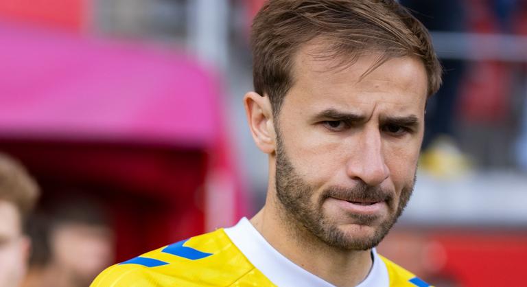 BL-győztes futballistát igazolt az NB I-ben szereplő Debrecen