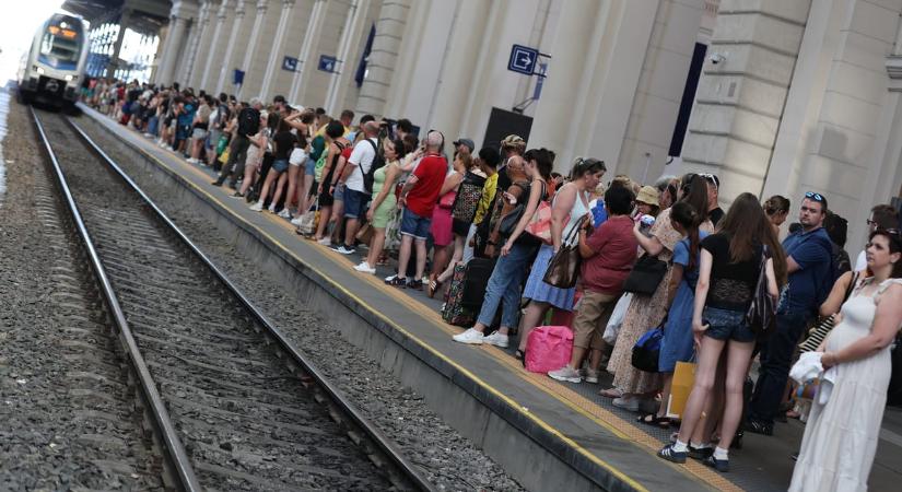 A hőség miatt csökkenti a vonatok sebességét a MÁV