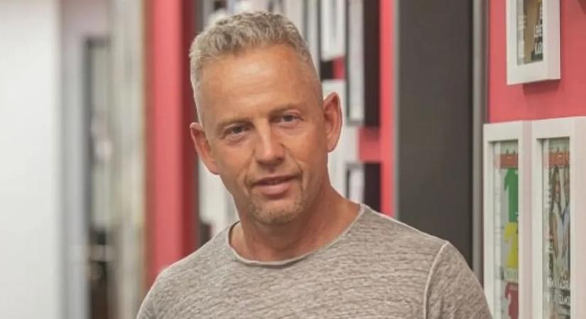 Lassan kiengedhetik Schobert Norbert édesanyját a szanatóriumból! „Javul az állapota”