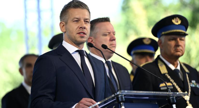 Magyar Péter: Legyen bátorságuk felszólalni, ha törvénytelenséget látnak