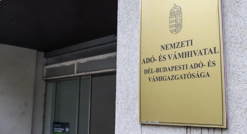 Hétfőn és kedden rövidített ügyfélfogadás lesz a NAV klíma nélküli ügyfélszolgálatain