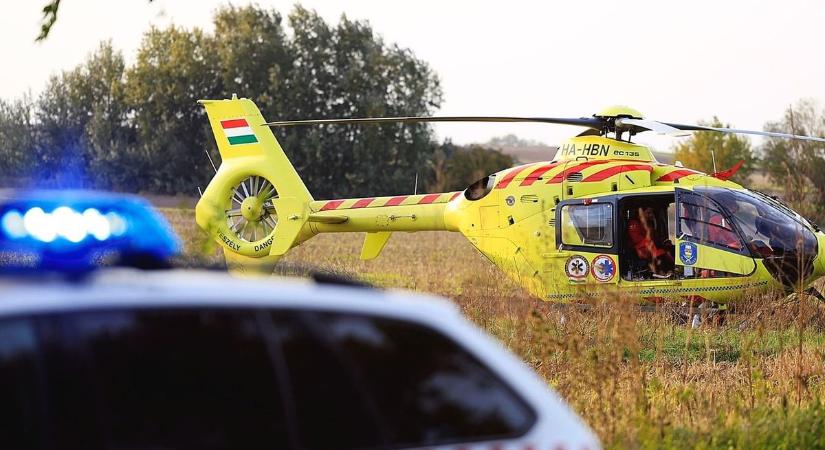 Tragédia történt a forgalmas főúton, már hiába érkezett a mentőhelikopter