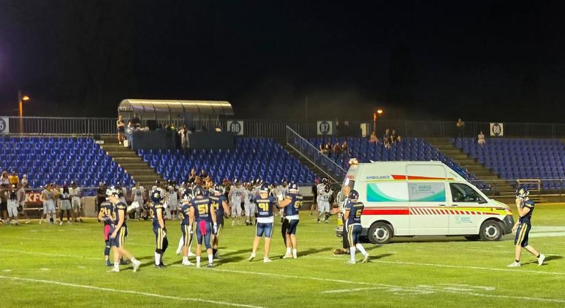 A mentők is a pályára vonultak – sima vereséget szenvedett a Fehérvár Enthroners a szezonzárón