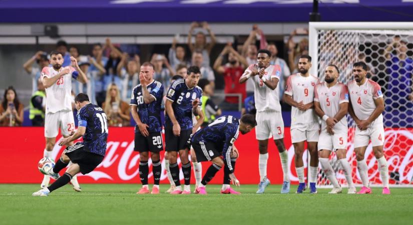 Lionel Messi szabadrúgásból írt történelmet