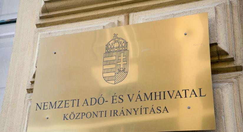 Tízmilliós bírság is járhat a mulasztásért: itt van minden, amit a NAV határidőkről tudni kell