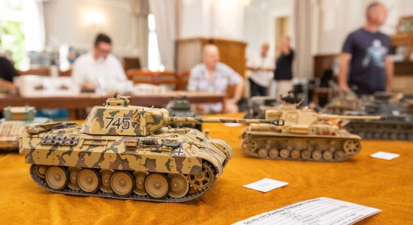 Tankok, repülők és hajók lepték el Fehérvárt – ilyen volt az idei Makett Show (galéria)