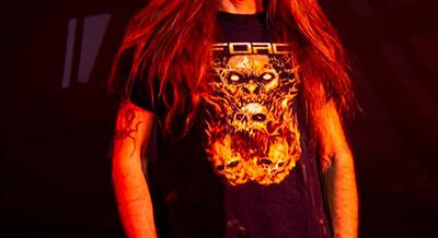 E-Force ugrik be Snake helyére a Voivod nyári turnéján, így Budapesten is