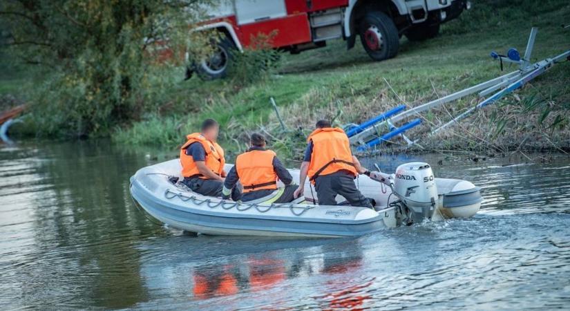 Dunai tragédia: Vízbefulladás Iváncsánál, még két embert keresnek