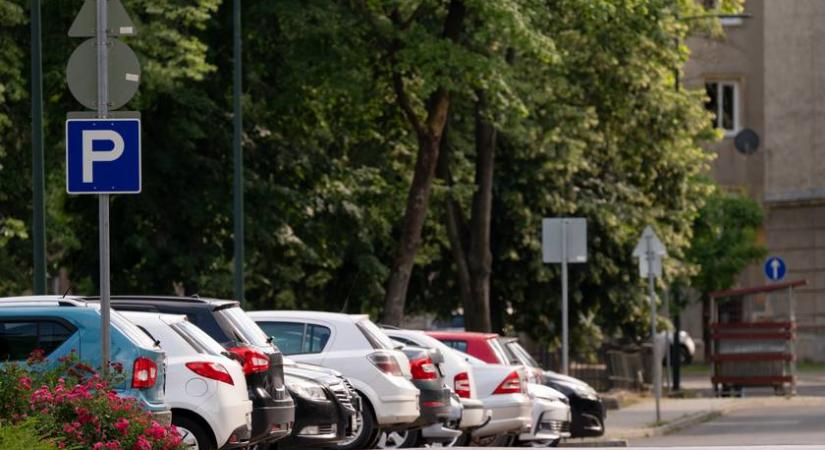 Rossz hír jött az autósoknak: jelentősen drágul a fővárosi parkolás a jövő hét közepétől