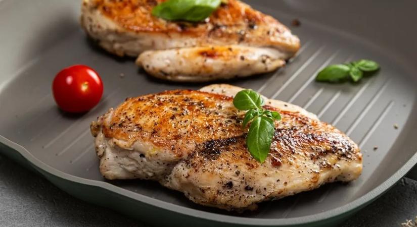 Ezen az egy lépésen múlik, hogy szaftos lesz-e a grillezett csirkemell