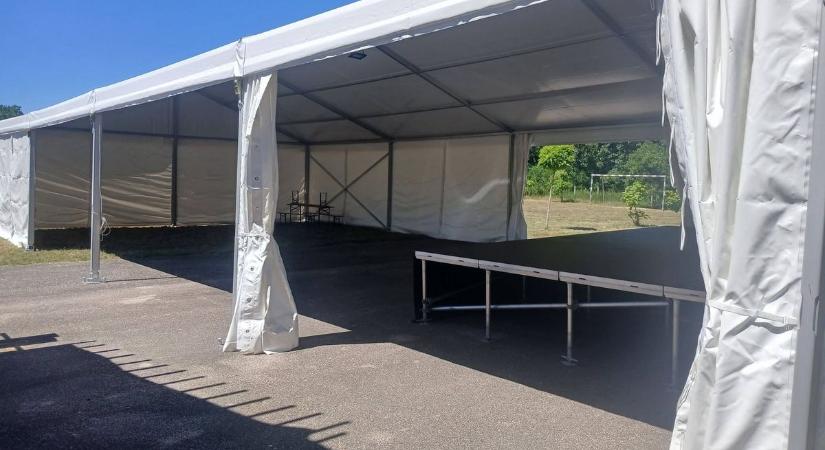 Közösen nyert támogatást rendezvénysátor beszerzéséhez négy község a Rábaközben