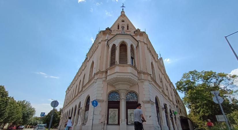 Hamarosan teljesen új szerepet kap a főtér egyik legismertebb épülete