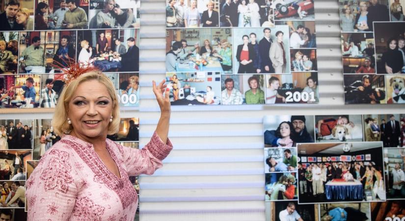 Döbbenetes átalakulás: alig lehet ráismerni a Barátok közt egykori sztárjára, 60 évesen bombaformában van