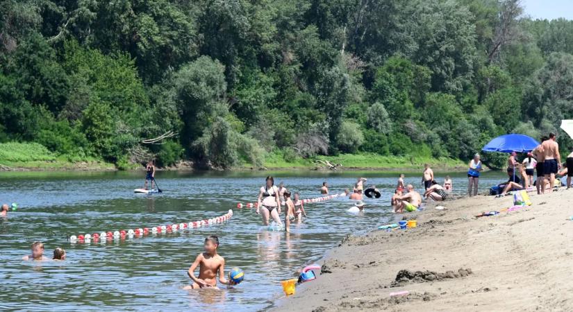 Ingyen víz, ingyen strand: fokozódik a kánikula – galéria