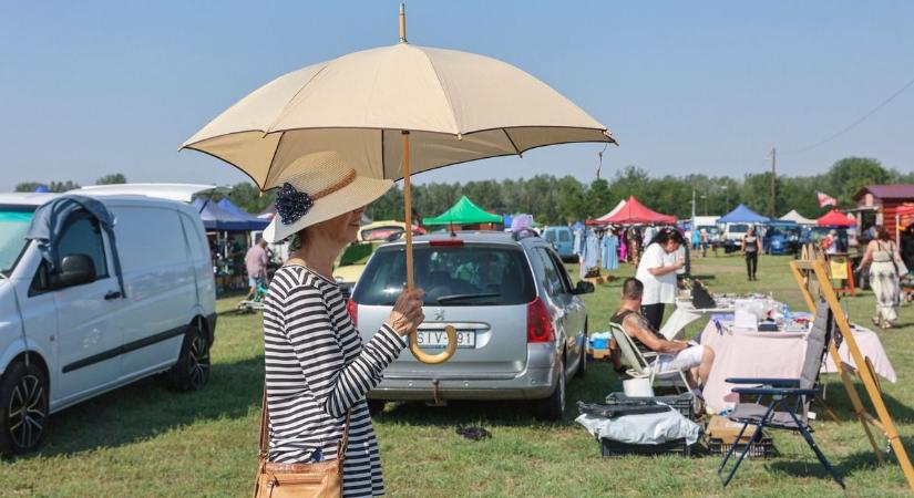 A hőség alaposan átírta a ruzsai vásár hangulatát, mégis akadt valami, ami odavonzotta a tömeget