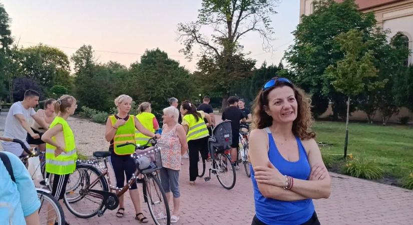 Őzek, telihold és közel negyven bringás tette emlékezetessé a Szent Iván-éji túrát