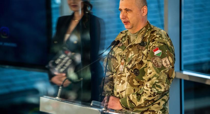 Újra tartalékos katona lett Ruszin-Szendi Romulusz honvédelmi miniszter
