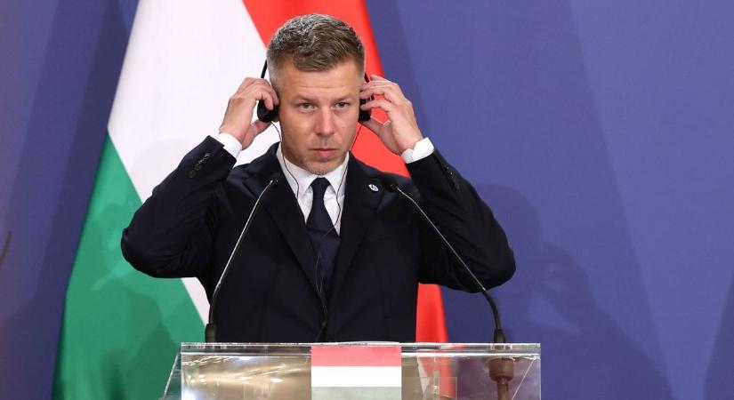 Tizenkét év