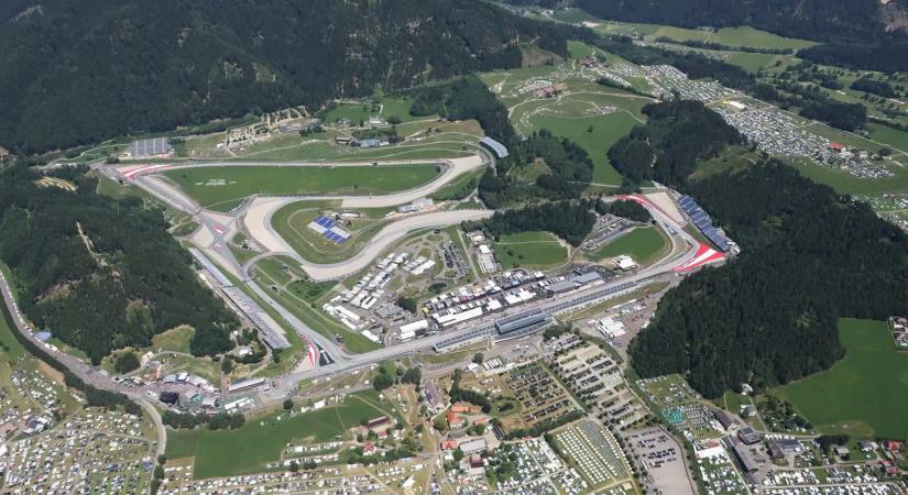 Russell beosztotta előnyét és győzött Ausztriában – Verstappen nem tudta behozni a különbséget