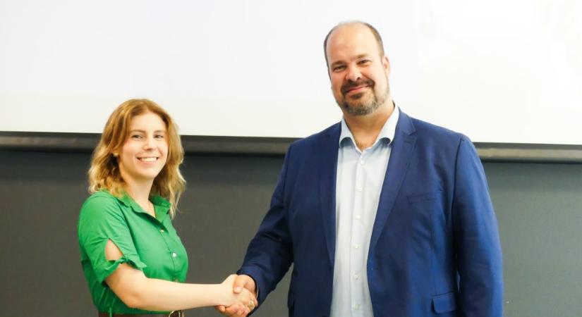 Elnököt választott a Momentum: kispesti önkormányzati képviselője vezeti mostantól a pártot