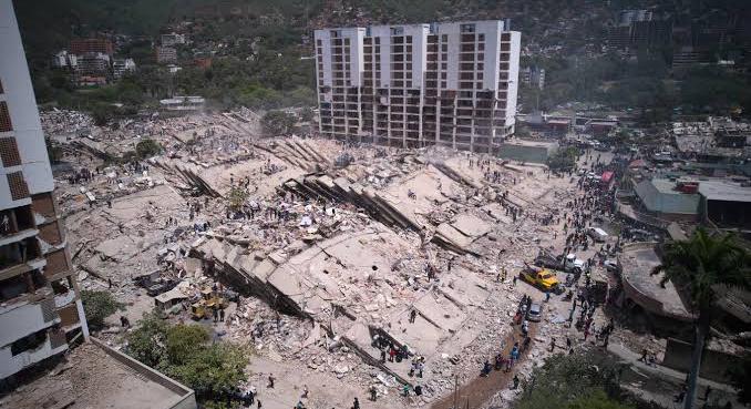 Venezuelai földrengés: 1400 felett a halottak száma, 50 ezer ember eltűnt
