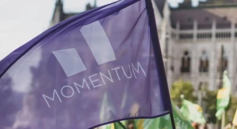 Új elnököt választott a Momentum – Szilas Kincső bizakodással tekint a jövőbe