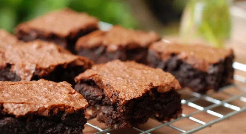 Így készül az igazi extracsokis, amerikai ragacsos brownie