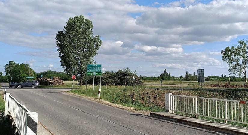 Kiderült, meddig kell még tűrni a torlódásokat az 52-es főúton